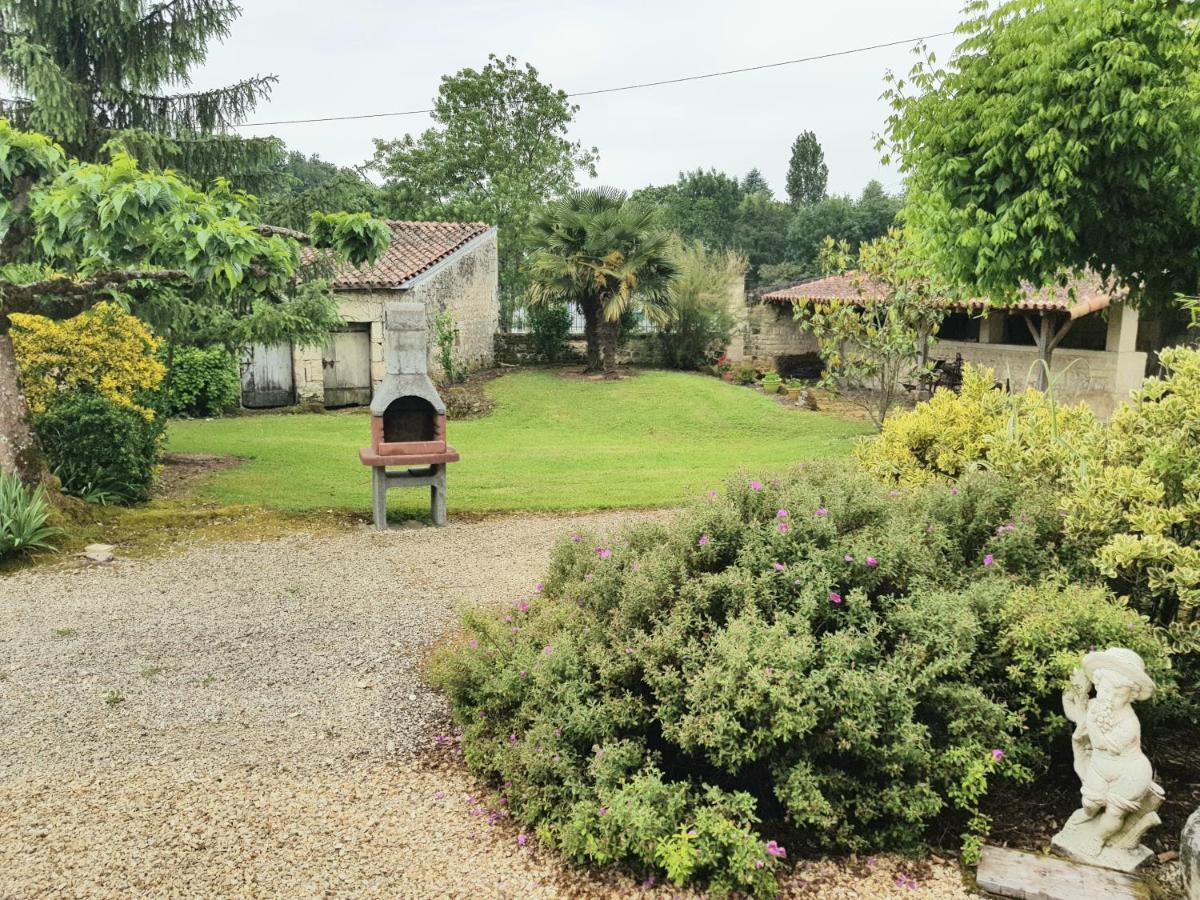Villa Terrasse et Jardin Jonzac Exterior foto